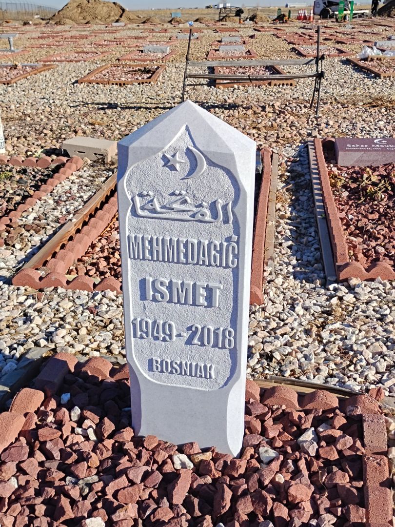 Mehmedagic Ismet's grave. Photo 1