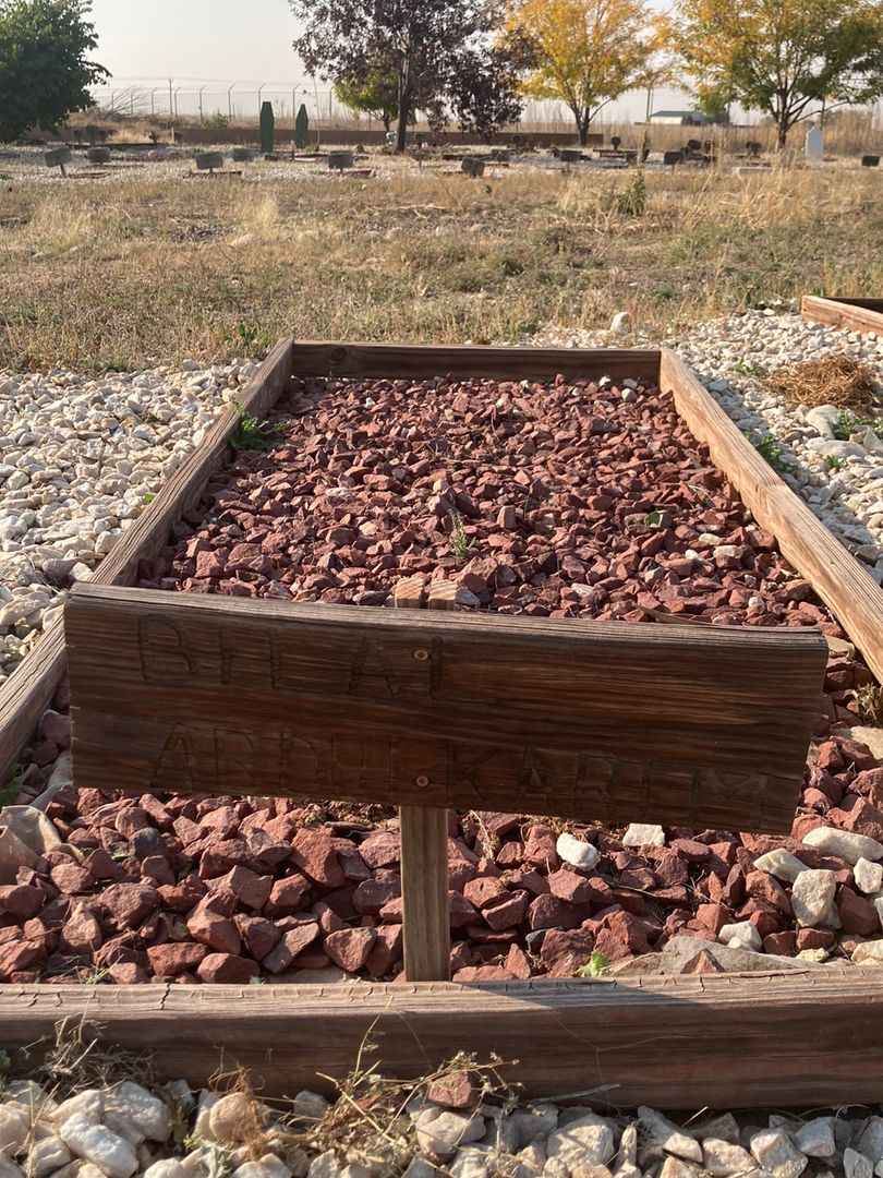 Bilal Abdui Karim's grave. Photo 1