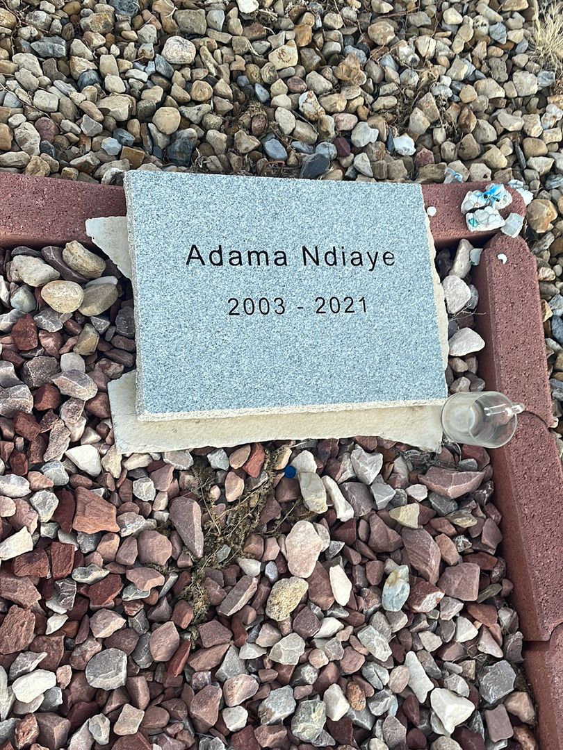 Adama Ndiaye's grave. Photo 1