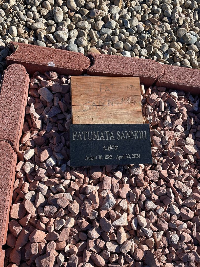 Fatumata Sannoh's grave. Photo 1