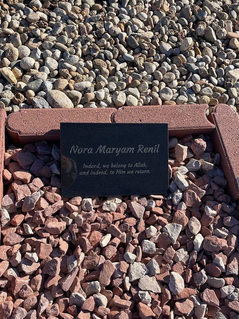 Nora Maryam Renil's grave. Photo 1